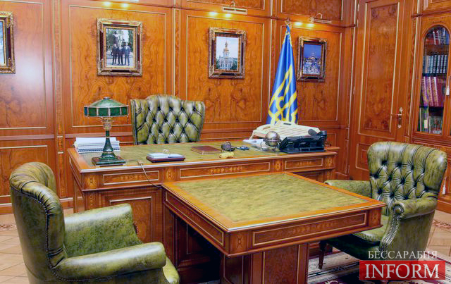 Януковичу сделали офис в Межигорье