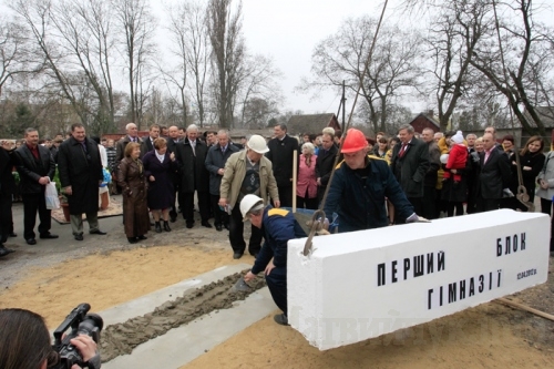 Матвийчук заложил строительство новой школы в Ильичевске