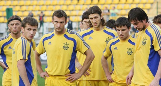 Сборная Украины проиграла англичанам и покидает ЕВРО-2012