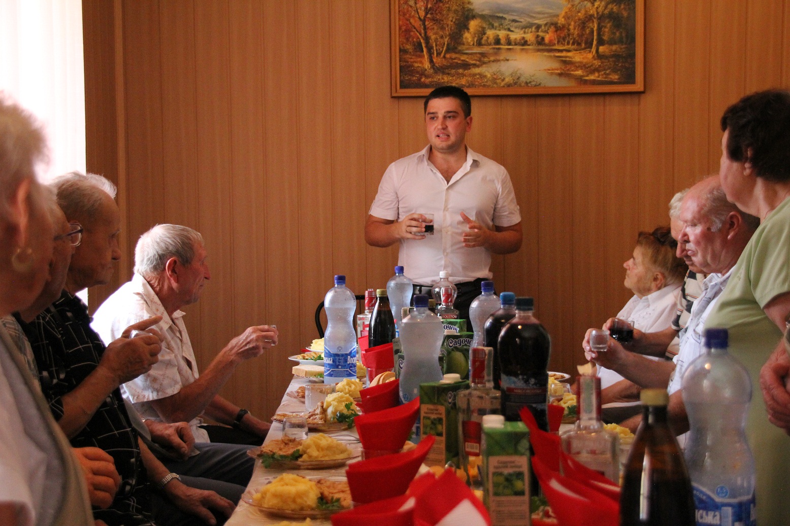В Арцизе состоялась встреча А.С. Борнякова с ветеранами.