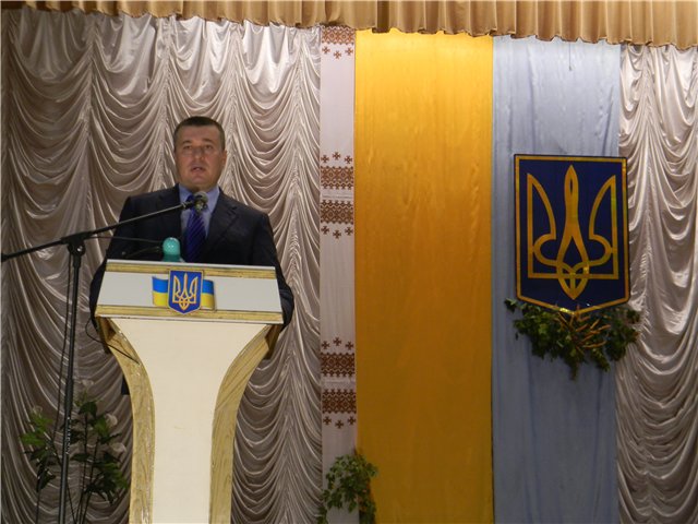 Скандал! В Болграде оппозиционерам не дали слово на День независмости.