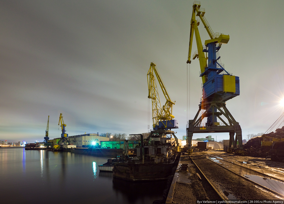Ильичевский порт взял 30 млн. грн. кредита на покупку крана.