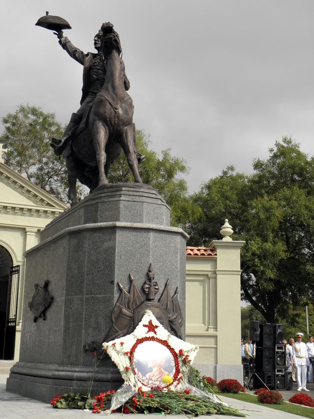 В Одессе была установлена ​​копия измаильского памятника Суворову.