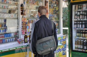 Украинцы тратят денег на алкоголь в 6 раз больше, чем на еду.