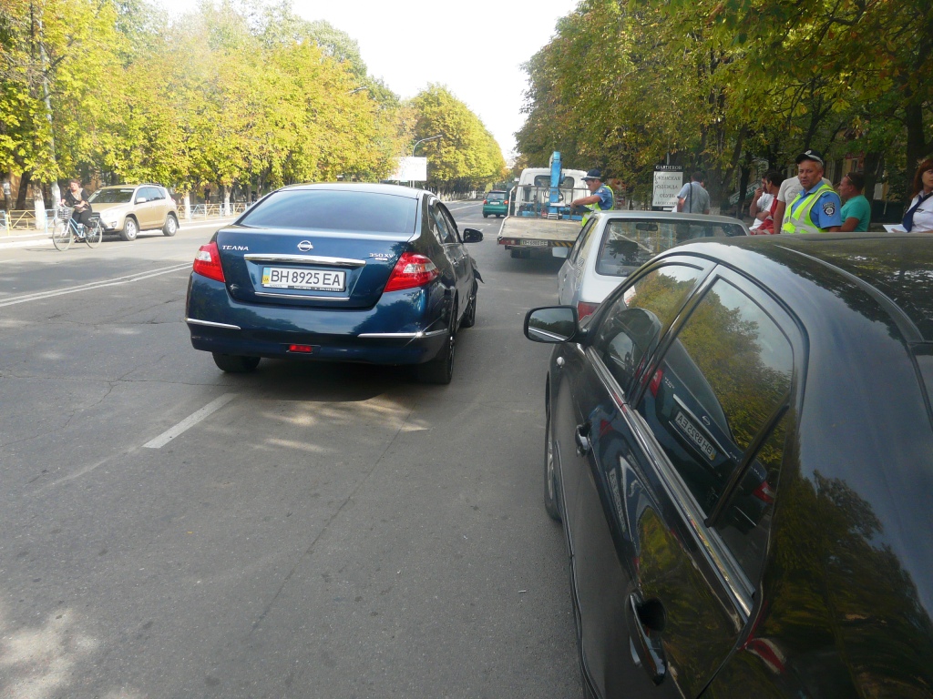 ДТП в Измаиле: водитель "Nissana" не справился с управлением.