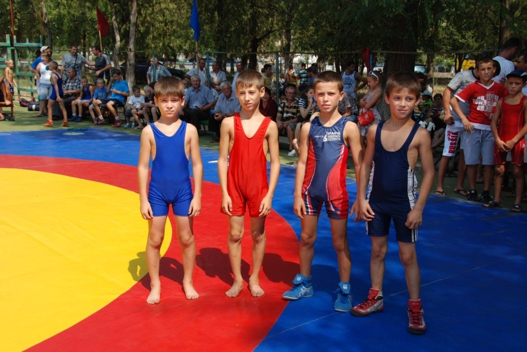 В Болграде состоялись два борцовских турнира.