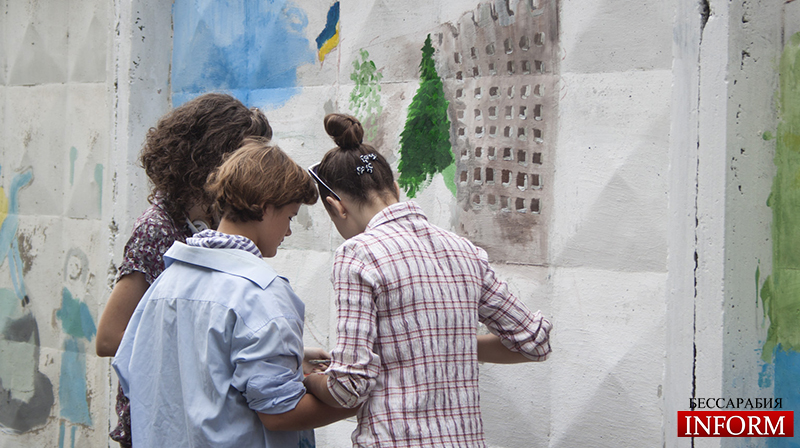 Ко Дню Города измаильские таланты разрисовали стены города
