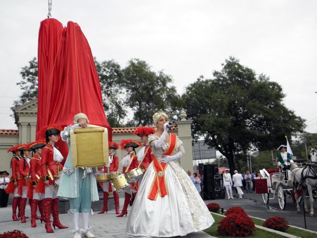 В Одессе установили копию измаильского памятника Суворову.