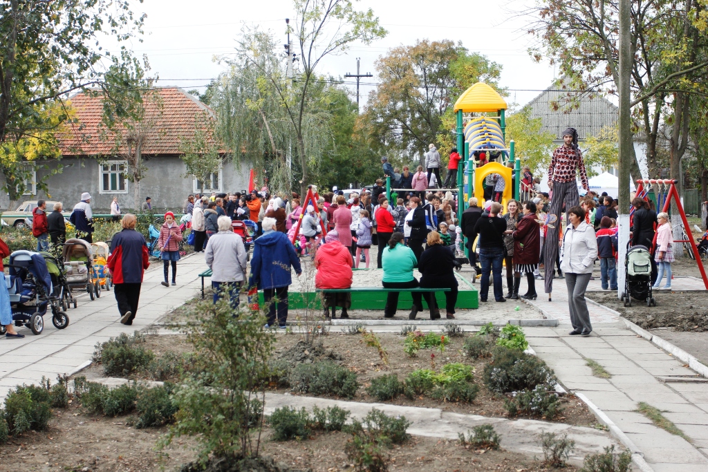 Килийский р-н. В Вилково состоялось феерическое открытие детской площадки (видео, фото)