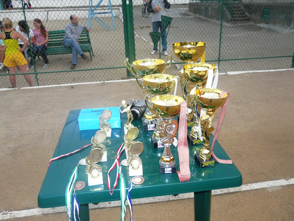 В Измаиле определились лучшие теннисисты города. ФОТО