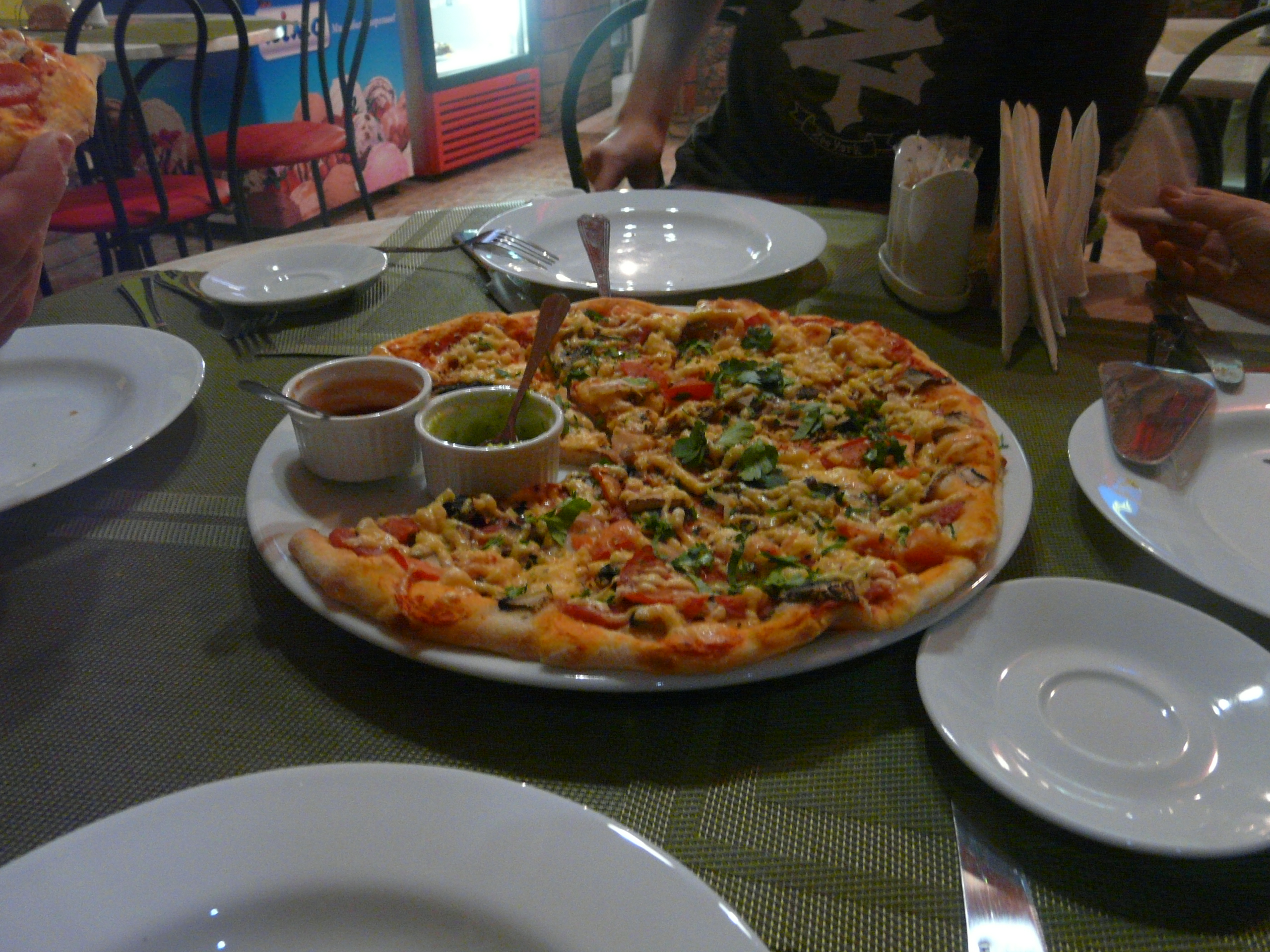 БИ КаБаРе. Насладитесь итальянской пиццей в кафе "Источник"