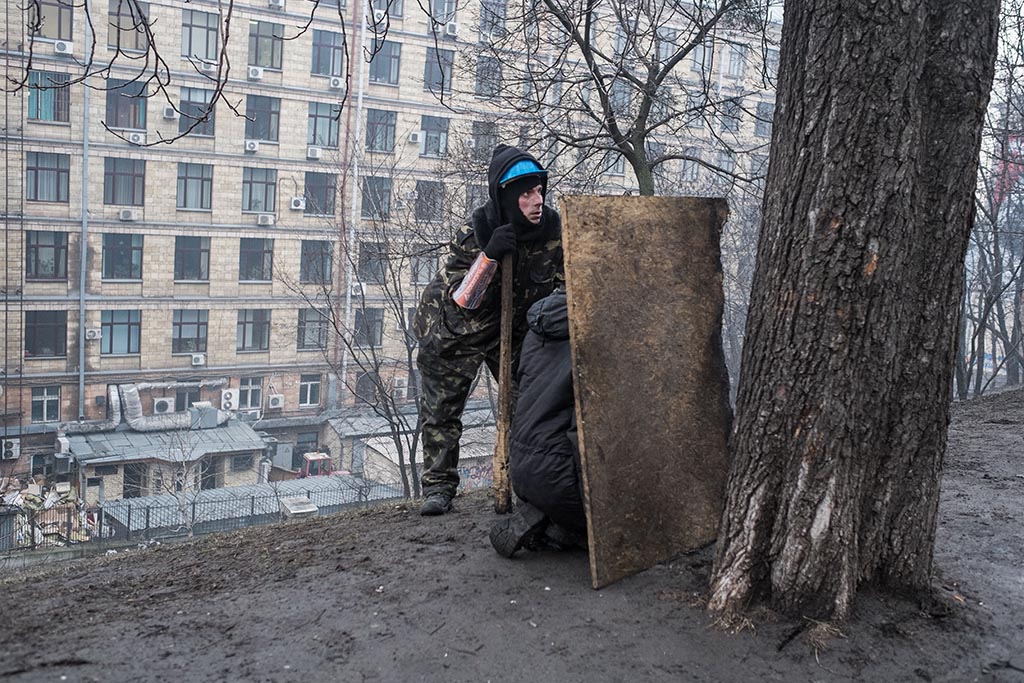 Киев, Украина. 20/02/2014 Riots on Maidan square. Civilians killed by police with Kalashnikov. Более того, 25 might this morning.