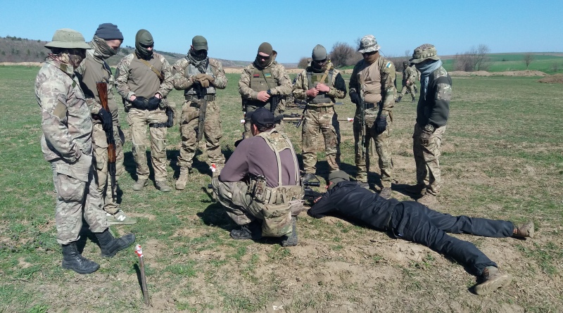 На полигоне возле Рени пограничники и полиция проводят совместные учения по снайперской подготовке