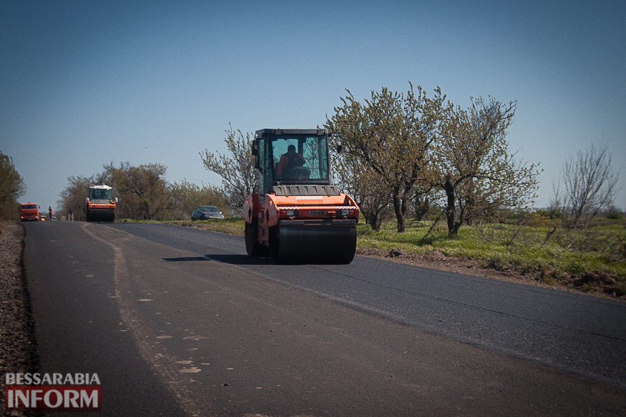 Как восстанавливают дороги в Бессарабии: эксклюзивный репортаж о работе компании "Евродор"