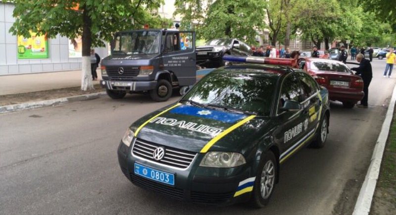Авария на "сквозняке" в Измаиле: Daewoo врезалось в припаркованные автомобили
