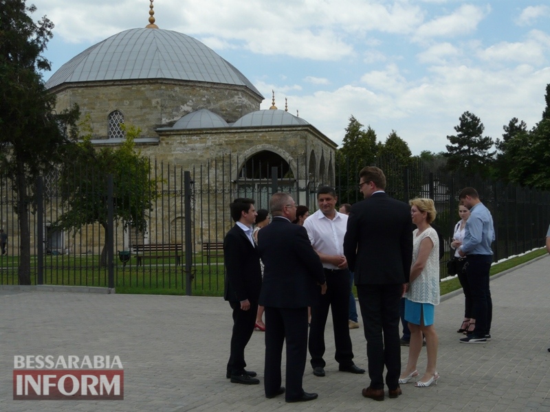 Измаил посетил с визитом Чрезвычайный и Уполномоченный посол Румынии в Украине.