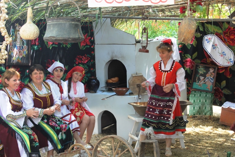 В Арцизе прошел колоритный этнофестиваль Artsyz Open Fest, по завершении которого стартовали гонщики мини-раллы Кубок Лиманов