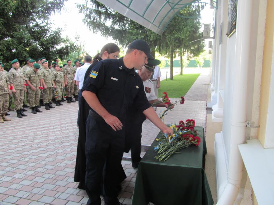 Измаильские пограничники почтили память своих коллег, погибших три года назад на Луганщине