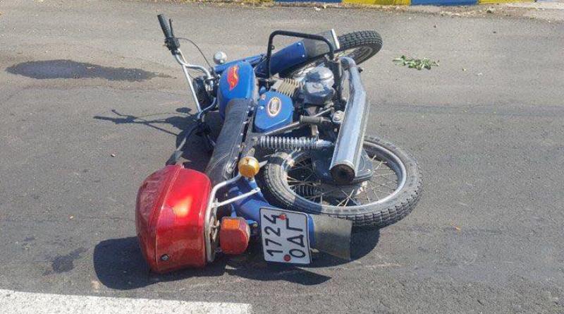 Из-за ДТП на дороге «Спасское-Вилково» погиб пожилой мотоциклист