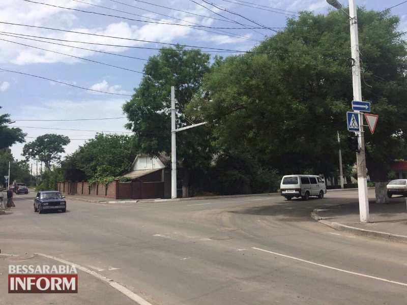 Измаил: на пересечении проспекта Суворова и улицы Некрасова строят новый светофорный узел