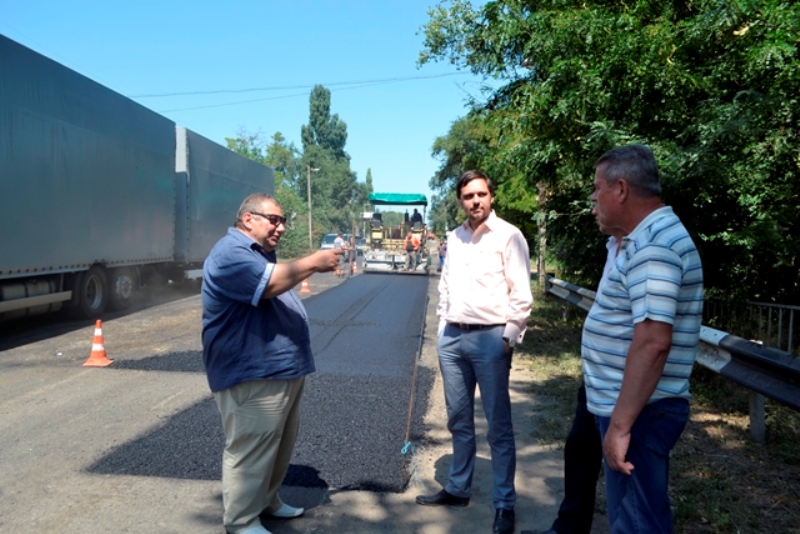 В Болградском районе начался ремонт дороги, соединяющей Украину с Молдовой
