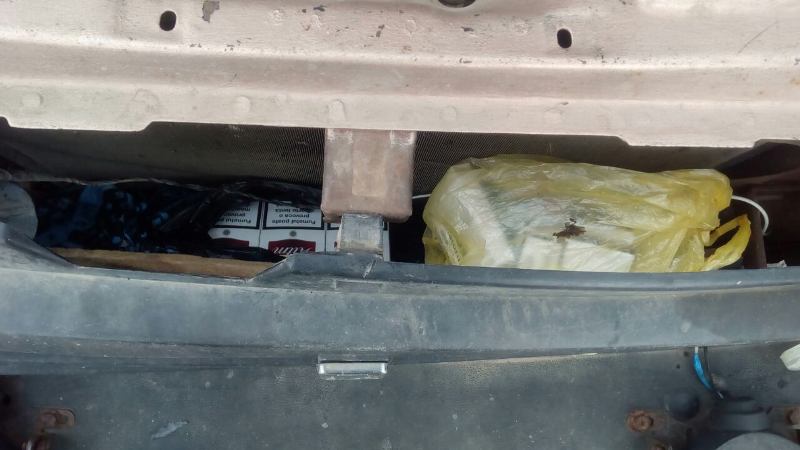 В Тарутинском районе пограничники обнаружили машину, "нафаршированную" контрабандными сигаретами