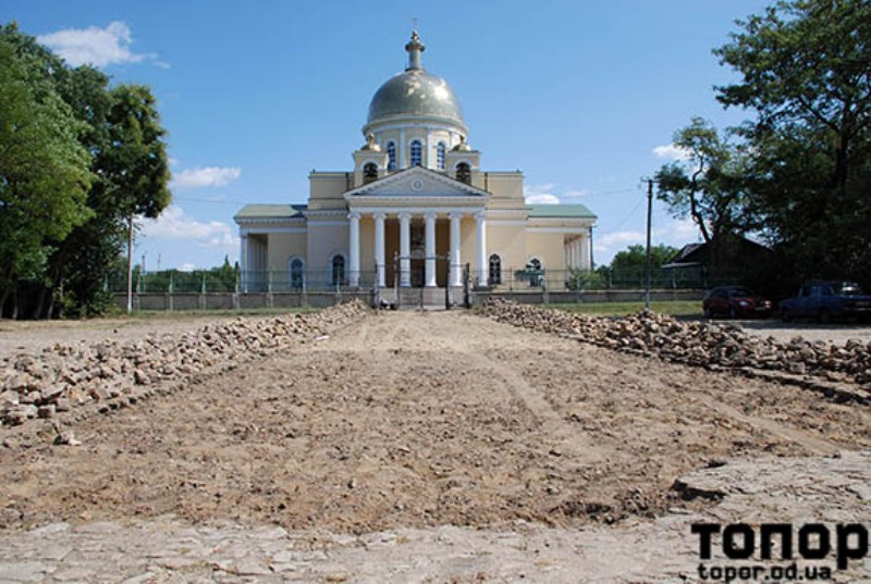В Болграде приступили к капитальному ремонту соборной площади