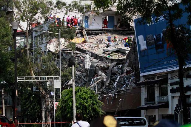 День в день: спустя 32 года в Мексике вновь произошло разрушительное землетрясение
