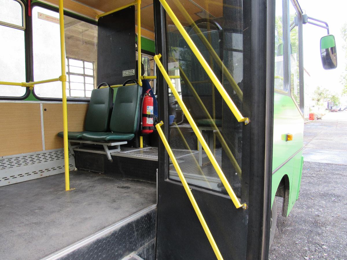 В Аккермане на маршруте № 3 запущен новый пассажирский автобус для людей с ограниченными возможностями
