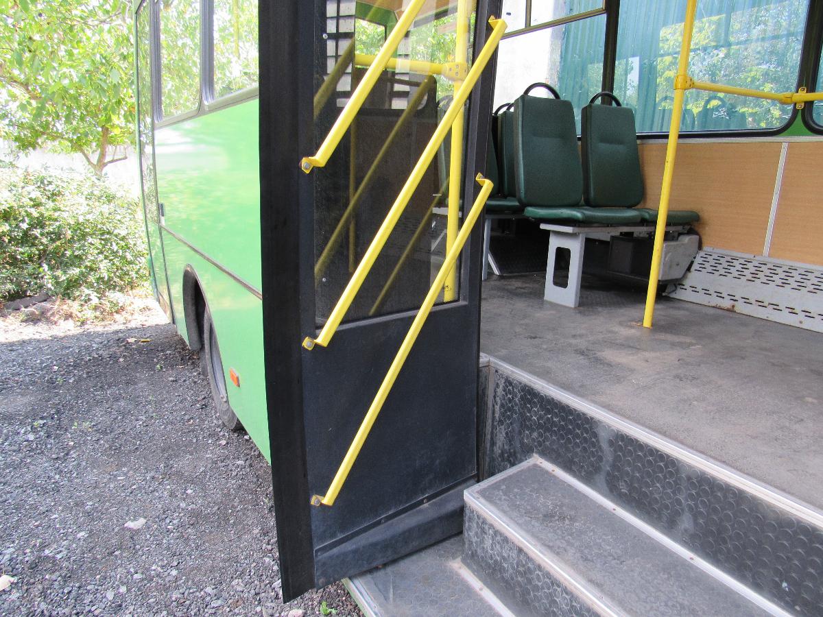В Аккермане на маршруте № 3 запущен новый пассажирский автобус для людей с ограниченными возможностями