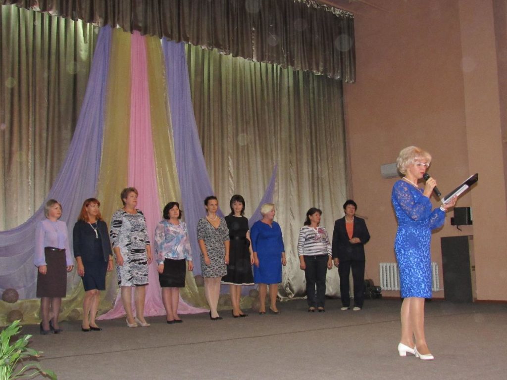 В Белгород-Днестровском торжественно поздравили работников образования