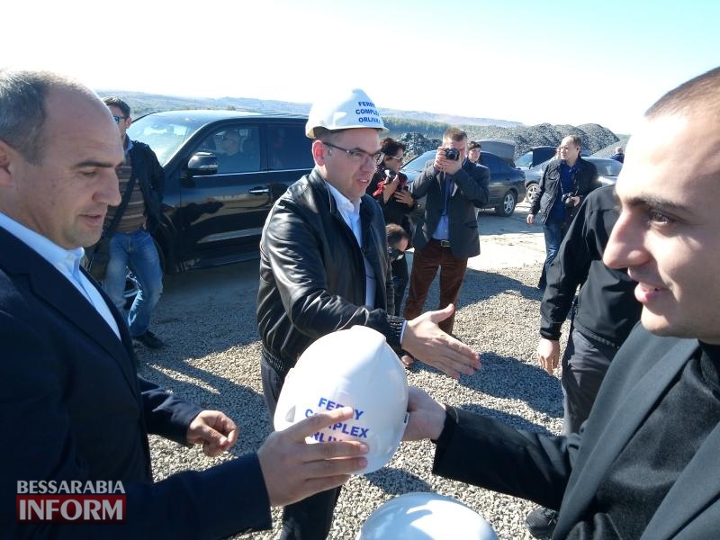 "Это очень важный инфраструктурный проект": губернатор посетил территорию строящейся паромной переправы "Орловка"