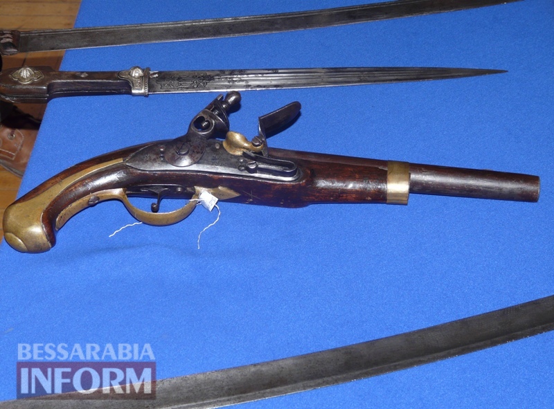 В Измаиле продемонстрировали подлинные образцы казацкого оружия