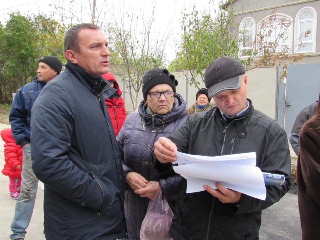 Мэр Аккермана Алла Гинак встретилась с жителями реставрируемой улицы Тираспольской