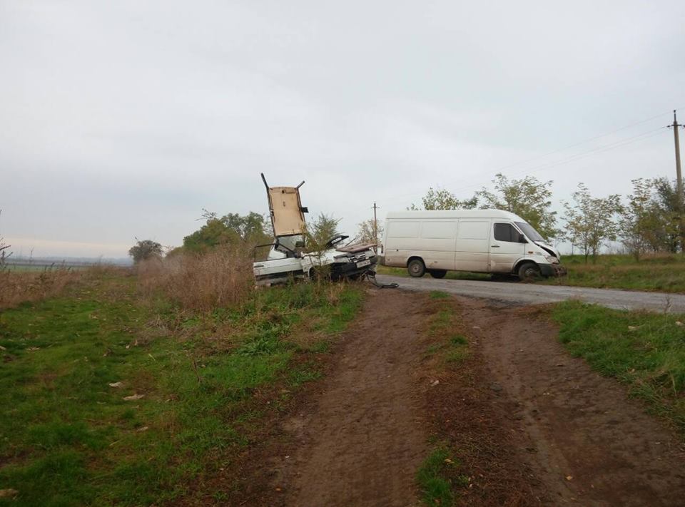 В Арцизском районе в результате лобового столкновения двух автомобилей скончался молодой водитель