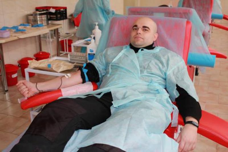 Сотрудники Одесской областной полиции сдали кровь для тяжело раненых военнослужащих из АТО