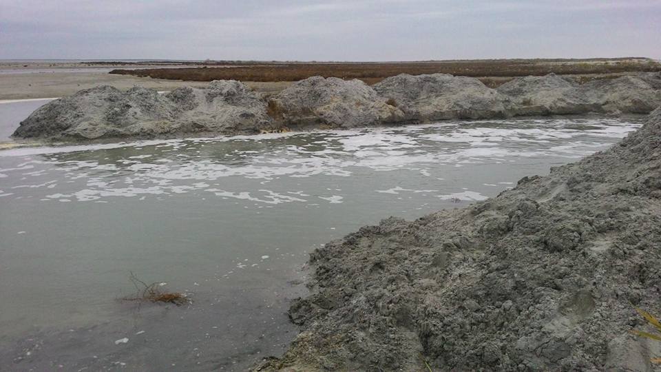 Сотрудникам НПП «Тузловские лиманы» удалось соединить лиман Шаганы с Черным морем