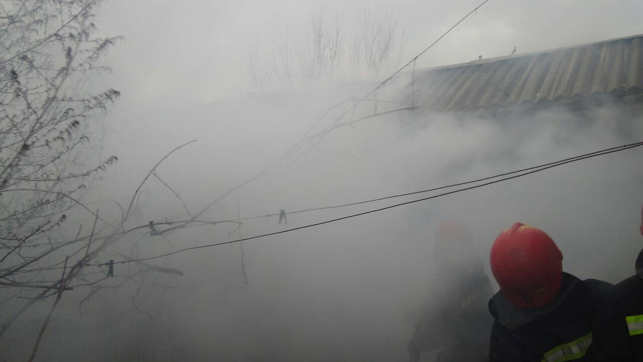 Измаильские спасатели боролись с огнем в частном секторе