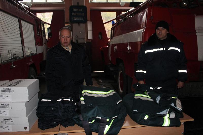 В Аккермане спасателей одели и обули за счет средств городского бюджета
