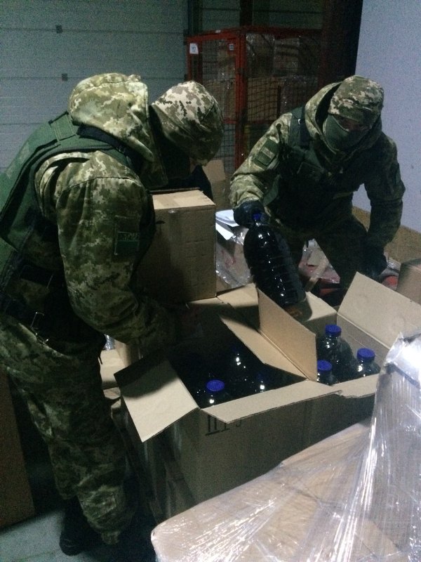 Из Измаила и Рены в Одессу тоннами переправляли контрафактный алкоголь - спецоперация ГПС и ГФС
