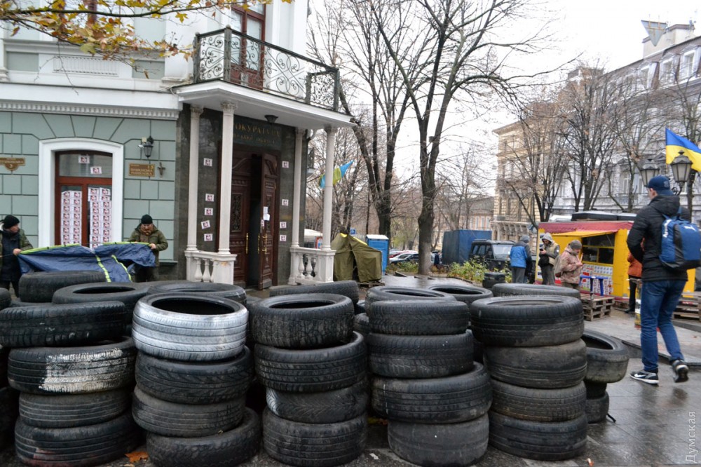 Арест экс-лидера одесского "Правого сектора" спровоцировал протесты под зданием областной прокуратуры