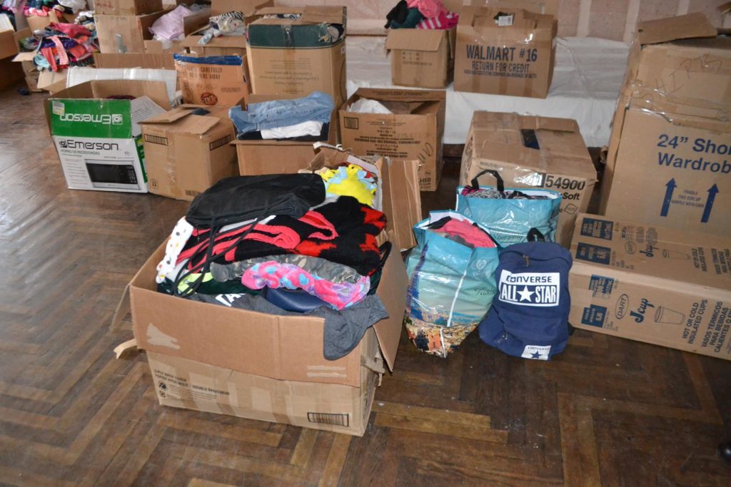 Многодетные семьи Белгород-Днестровского принимают гуманитарную помощь из Калифорнии.