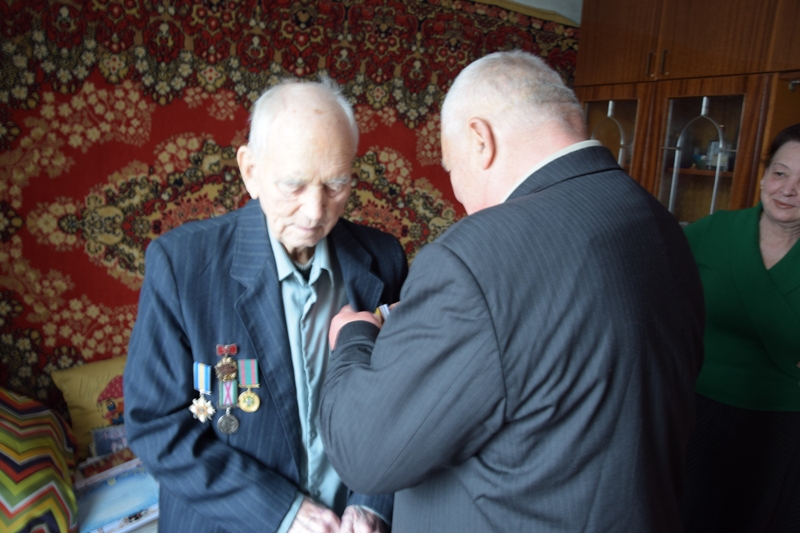 Ветеран-пограничник из Измаила к 95-летнему юбилею получил знак отличия Президента Украины