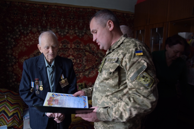 Ветеран-пограничник из Измаила к 95-летнему юбилею получил знак отличия Президента Украины