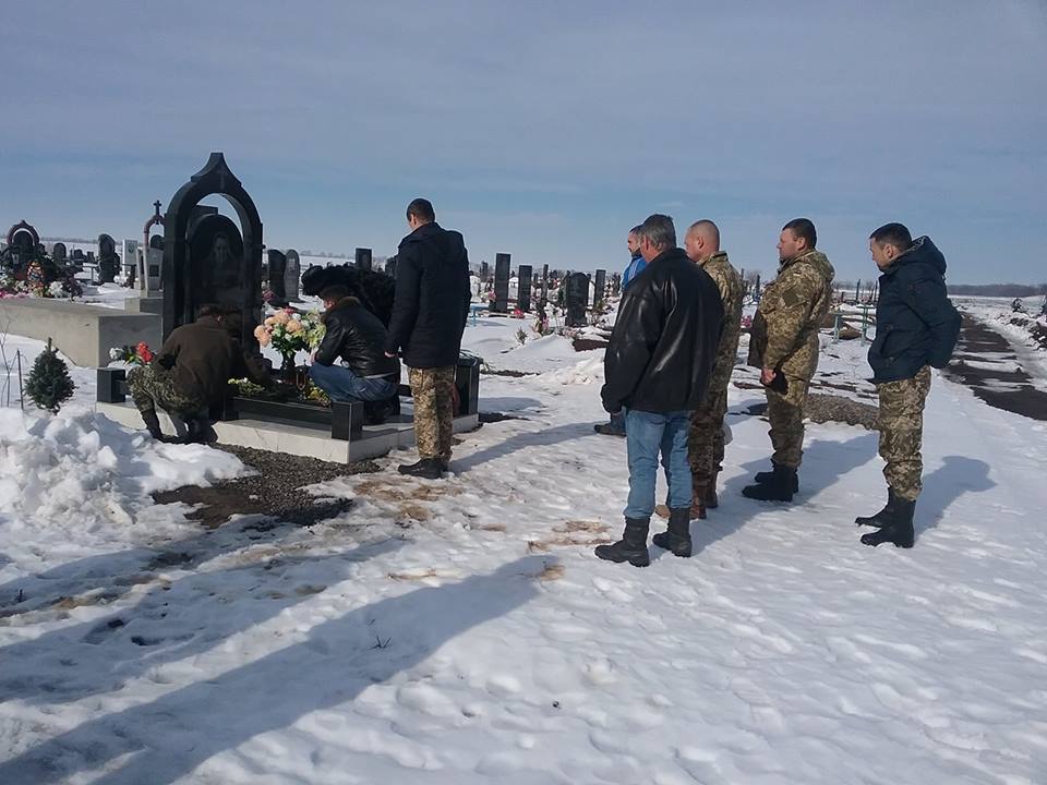 В Татарбунарах в память о погибшем герое АТО открыли мемориальную доску