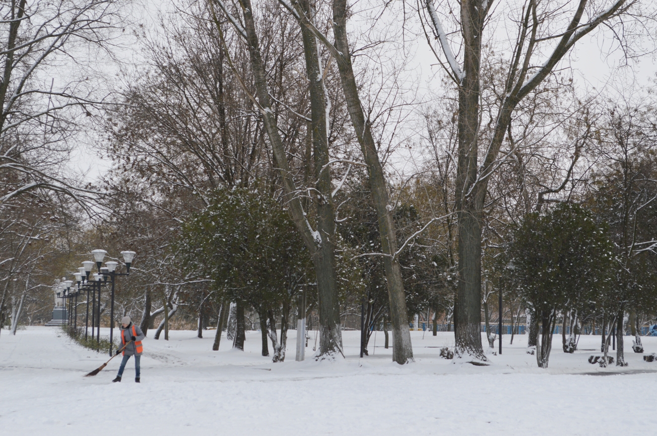 Килийцы радуются первому снегу (фоторепортаж).