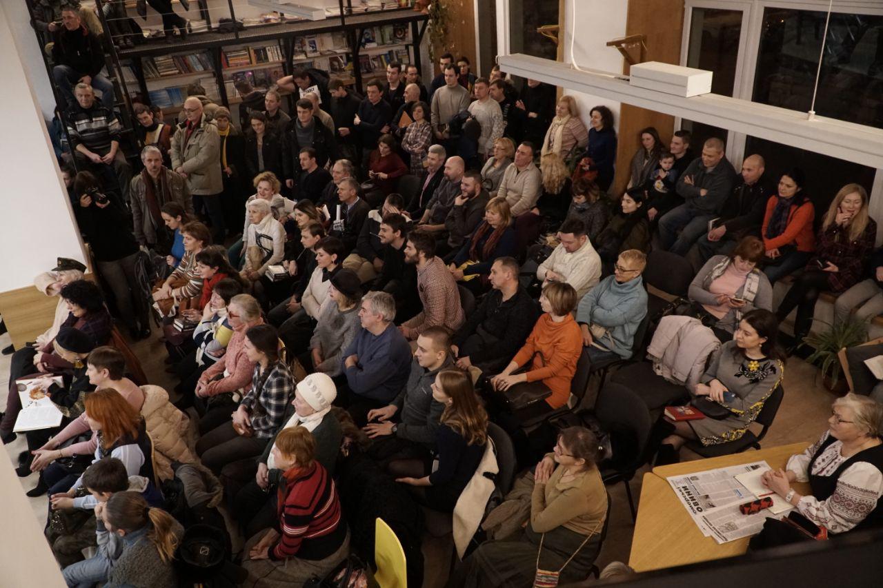 Авторы книг о войне на востоке Украины встретились с читателями Одесской области