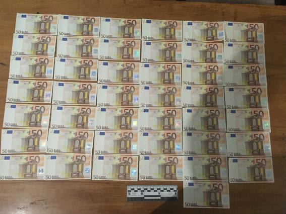 В банке Белгород-Днестровского мужчина пытался обменять на украинскую валюту 2 тысячи фальшивых евро