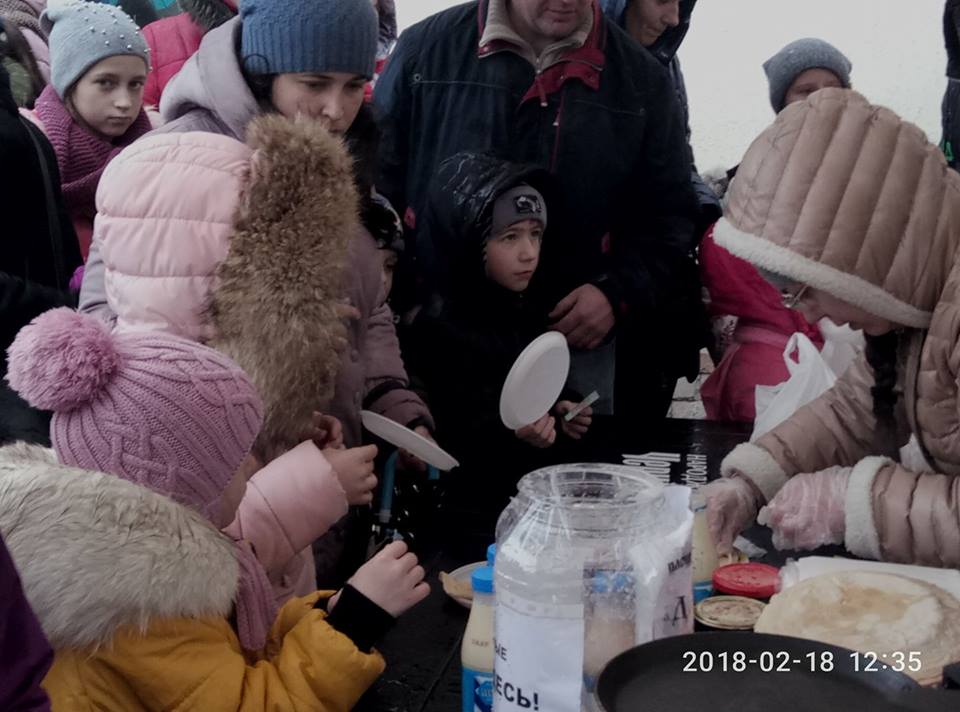 «Добрый блин — 2018»: в Арцизе на Масленице горожане собрали средства на телевизор для детей в поликлинику