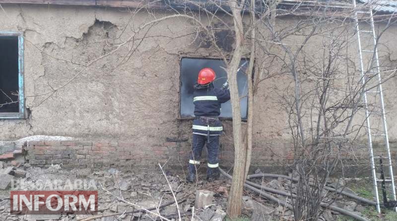 В Измаиле пожарные не дали сгореть частному дому на улице Мичурина